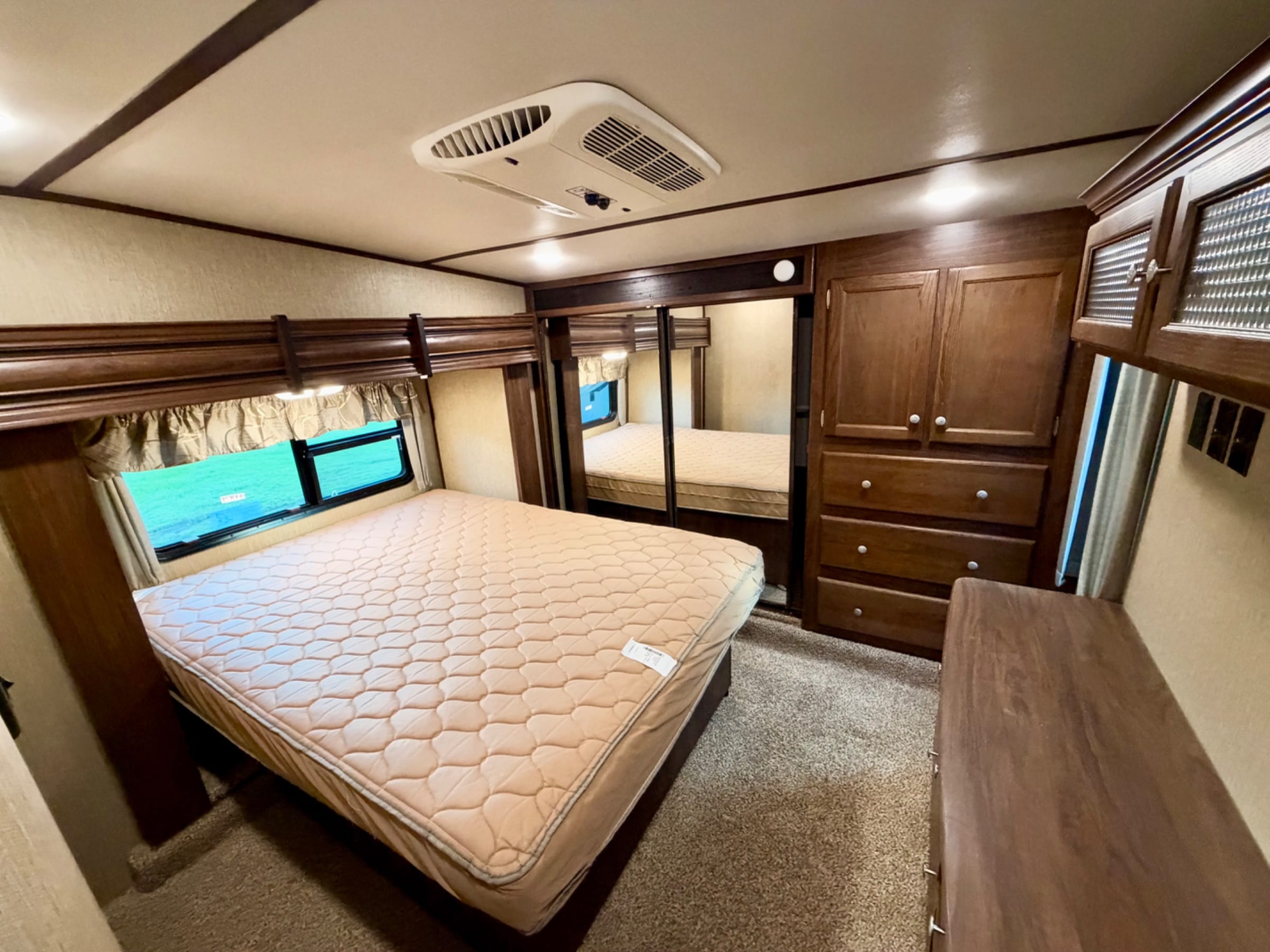 🚨2018 Keystone Sprinter🚨 — 18