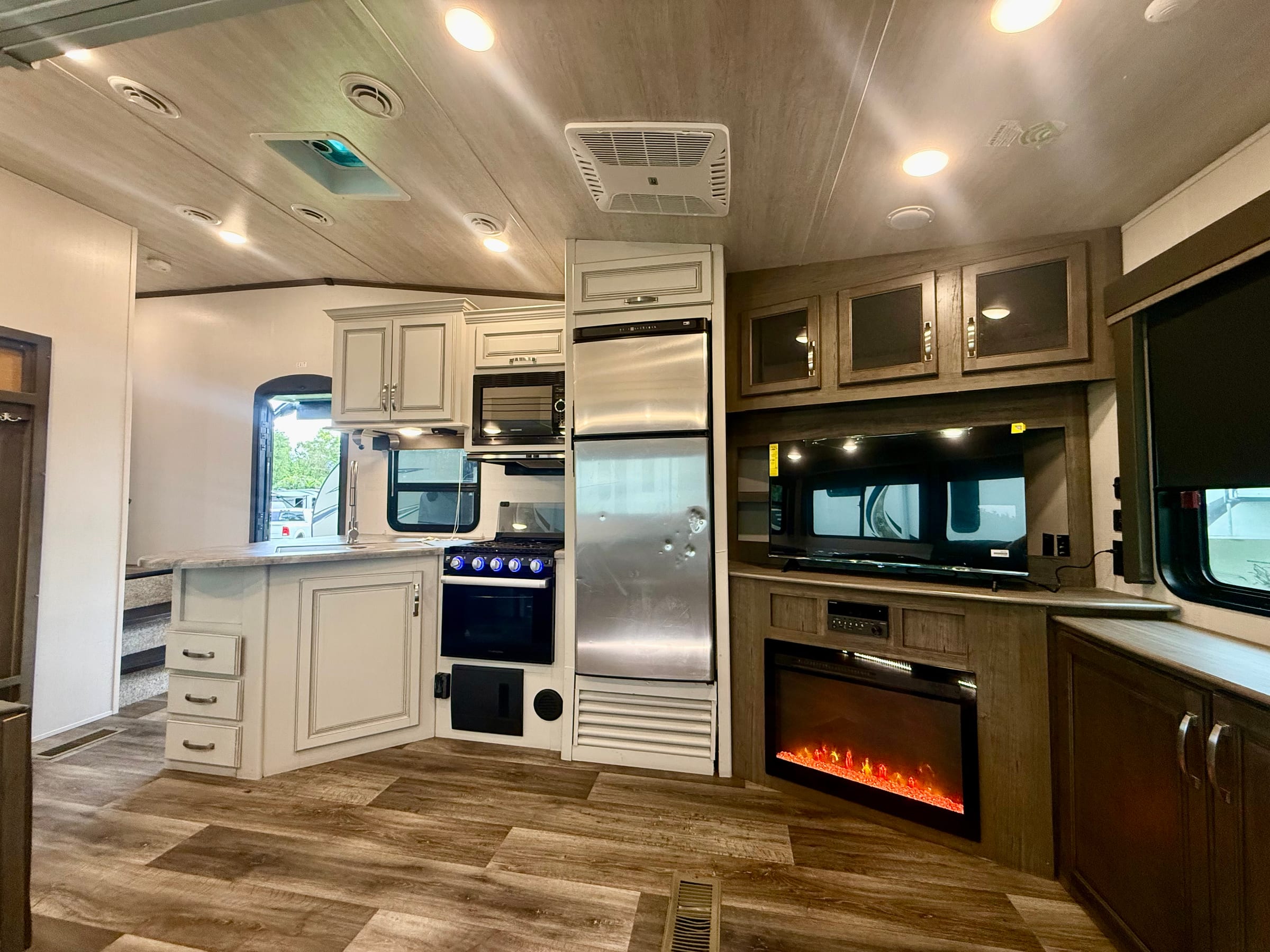 2021 Keystone Cougar 25RES — 7