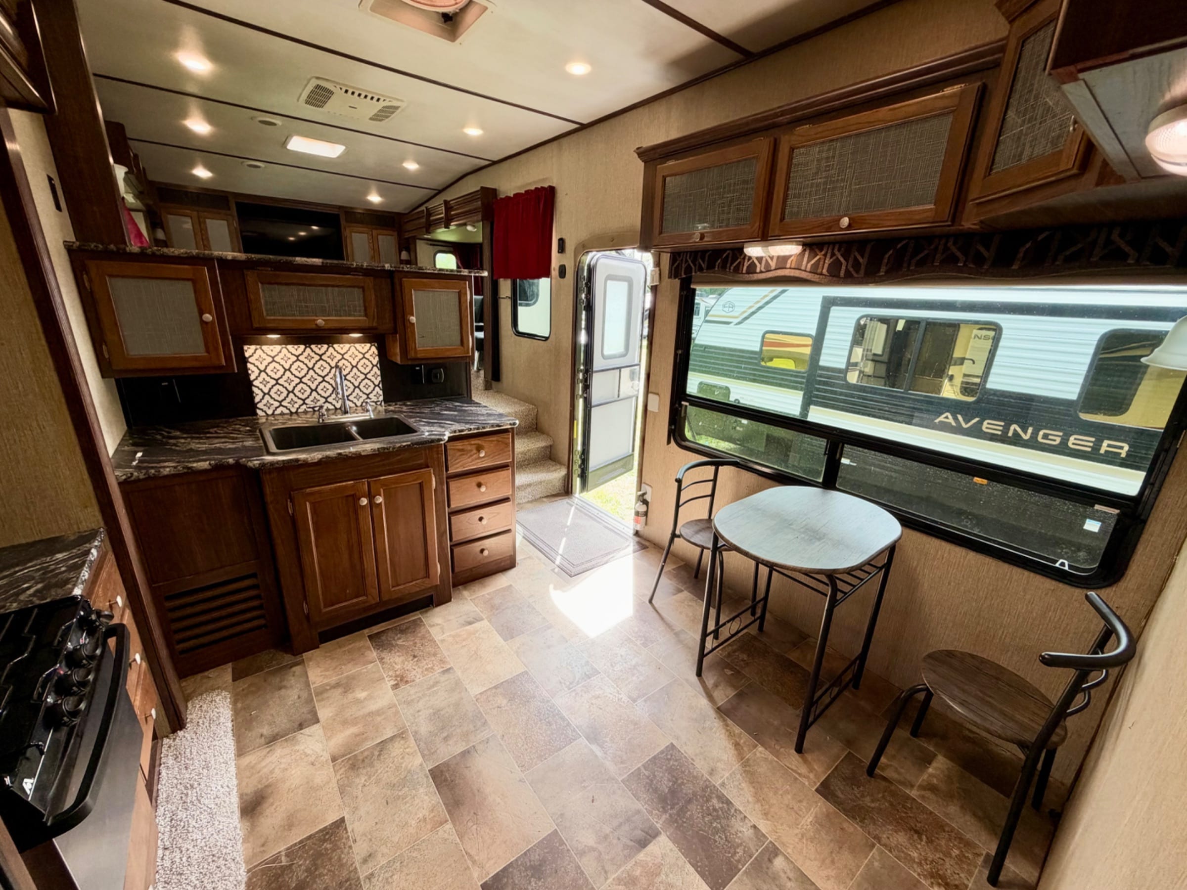 🚨2017 Keystone Sprinter🚨  Modelo: 334FWFLS — 7