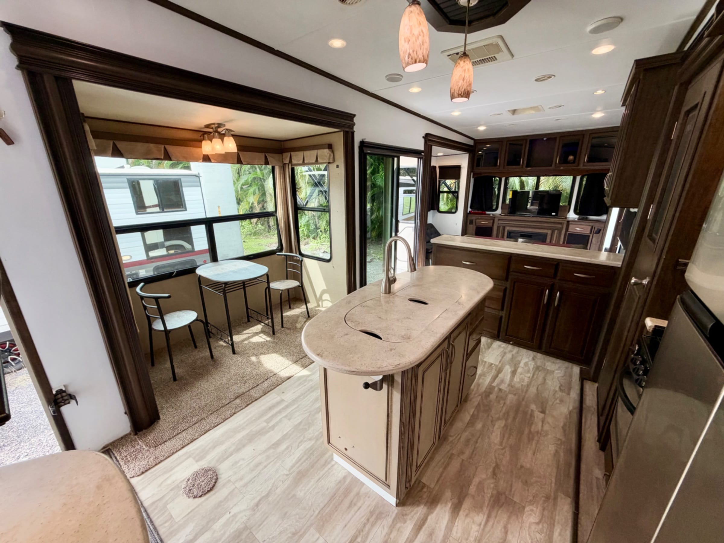 🚨2016 Grand Design Solitude — $19000 🚨 — 6