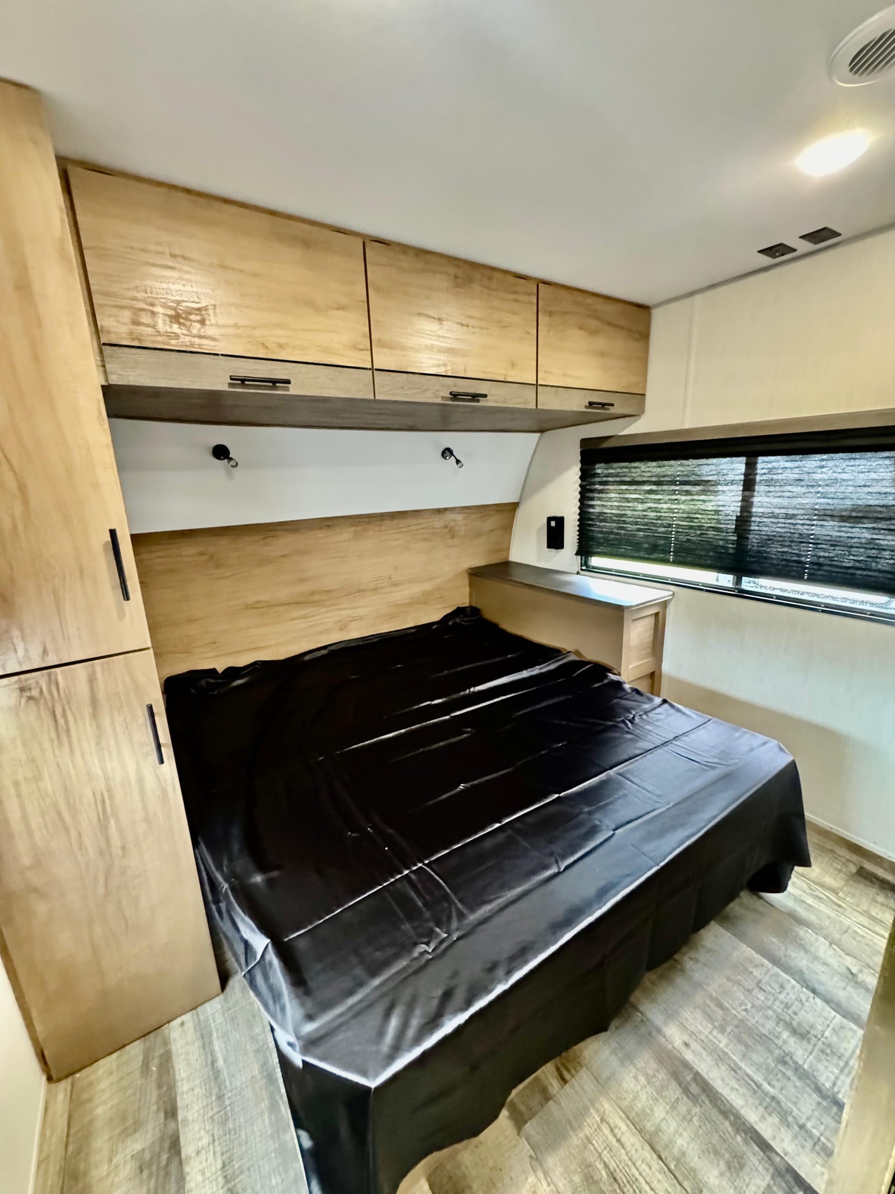 🔥 2025 Forest River Campsite — $15,300 🔥 — 14