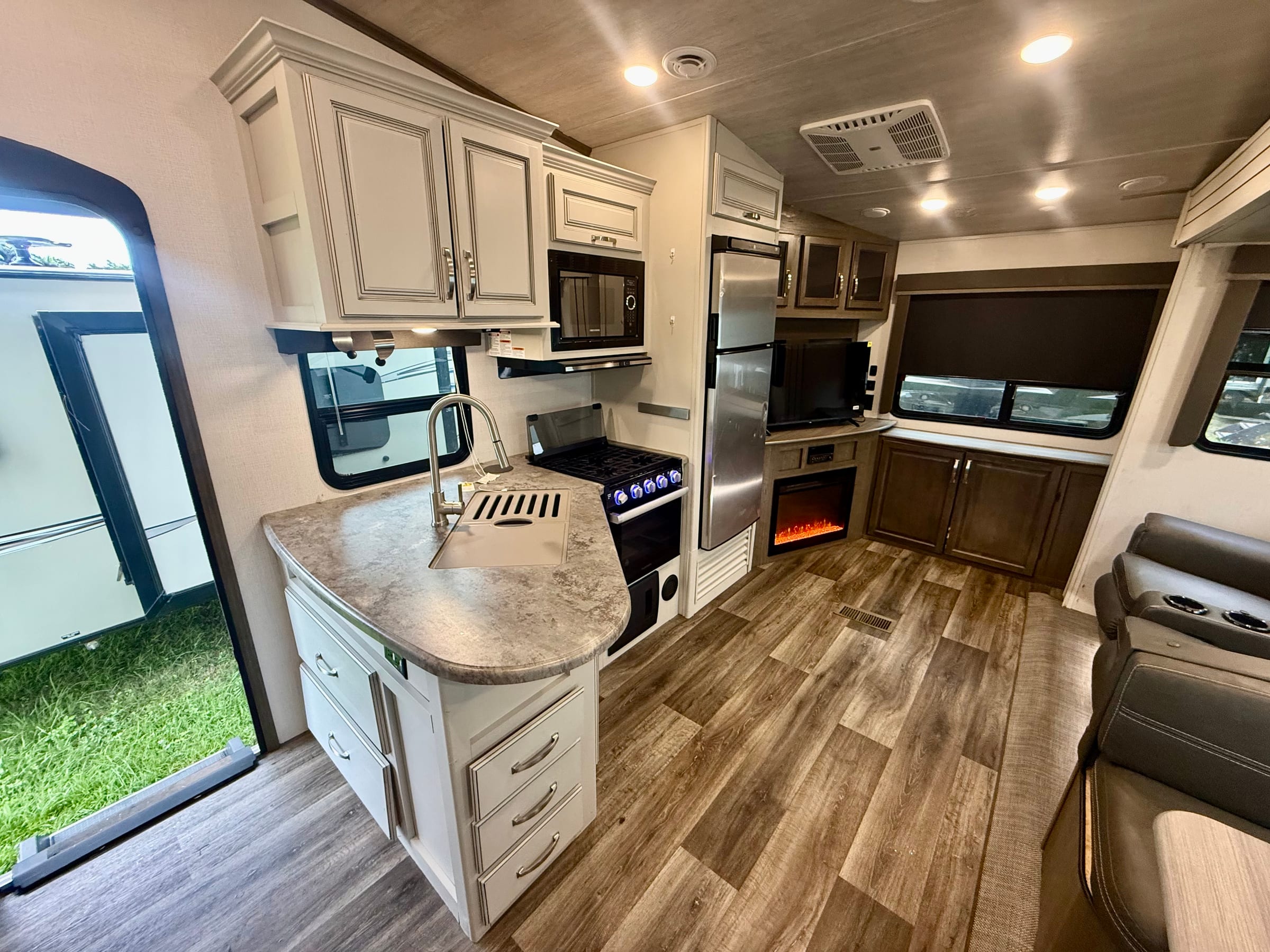 2021 Keystone Cougar 25RES — 6