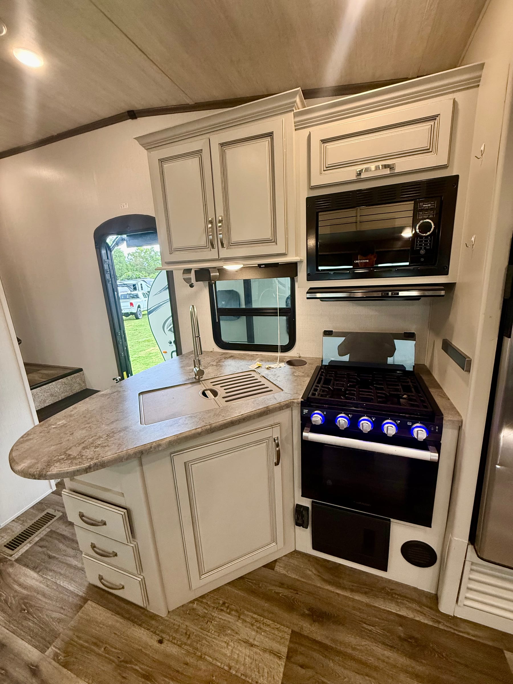 2021 Keystone Cougar 25RES — 10