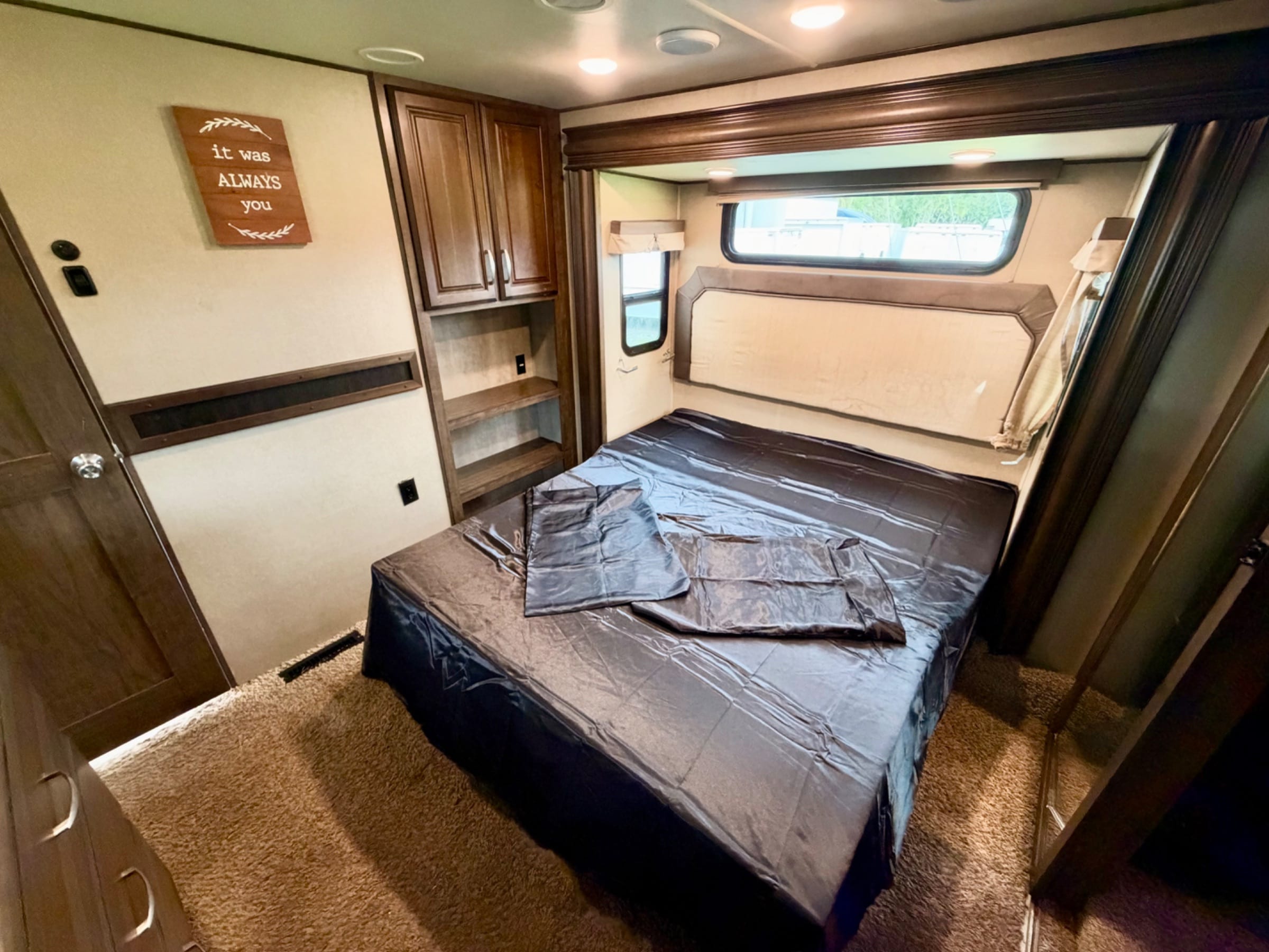 🚨2016 Grand Design Solitude — $19000 🚨 — 17
