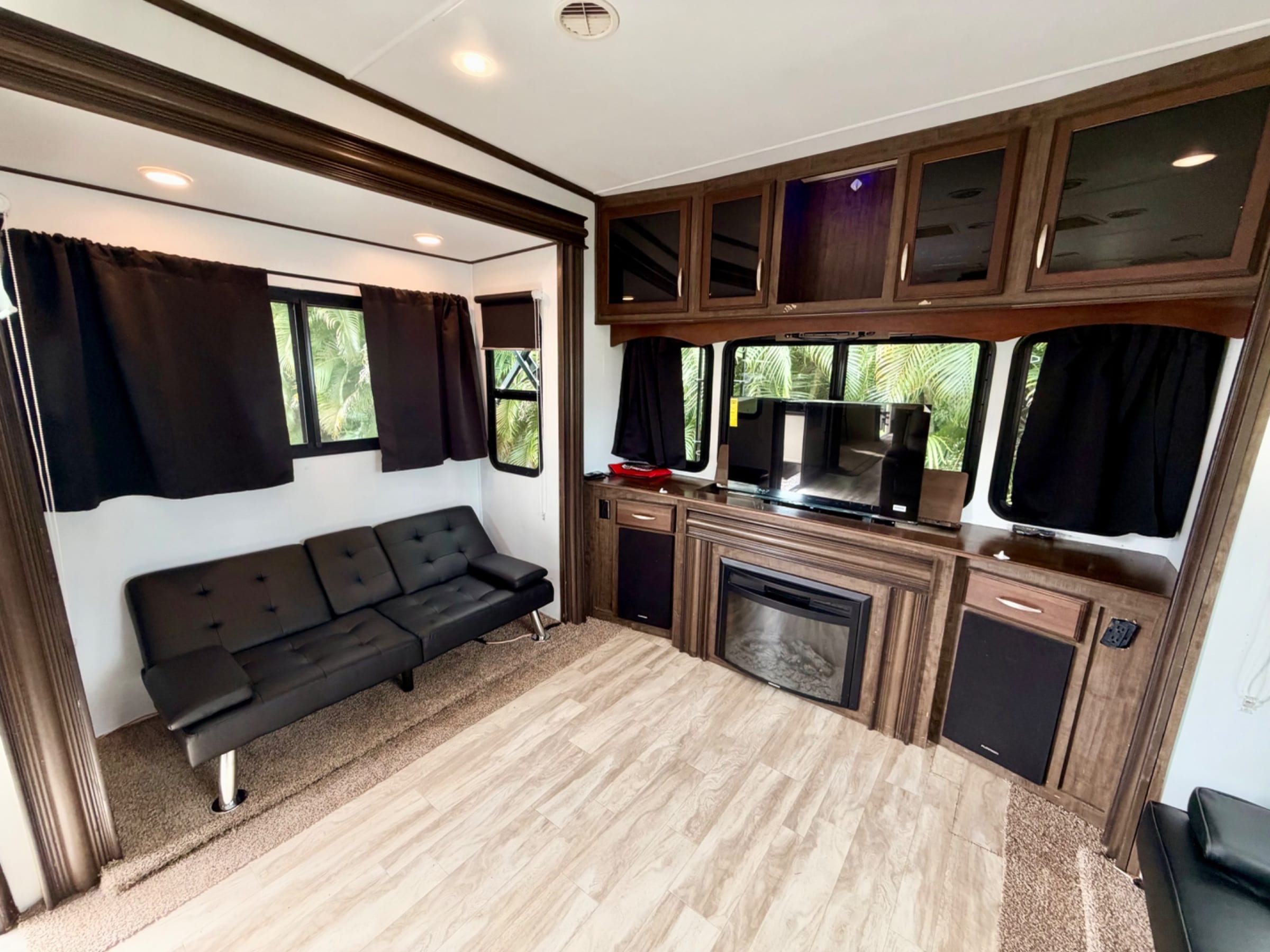 🚨2016 Grand Design Solitude — $19000 🚨 — 12